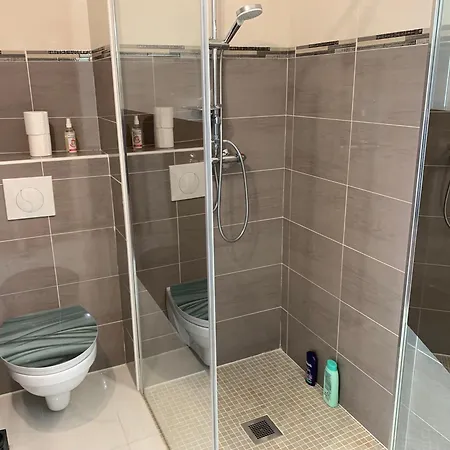 Studio Chambre Hote * Ментона